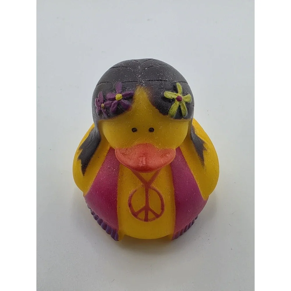 Set of 5 Plastic Duck Figurines Assorted Designs Collectibles